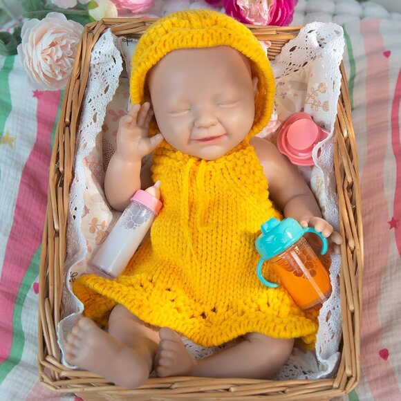 16 inch Realistic Full Silicone Baby Doll Girl Eye Closed Lifelike Reborn Girl - Picture 3 of 7